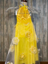 Load image into Gallery viewer, Yellow Sequin w. Floral Mesh
