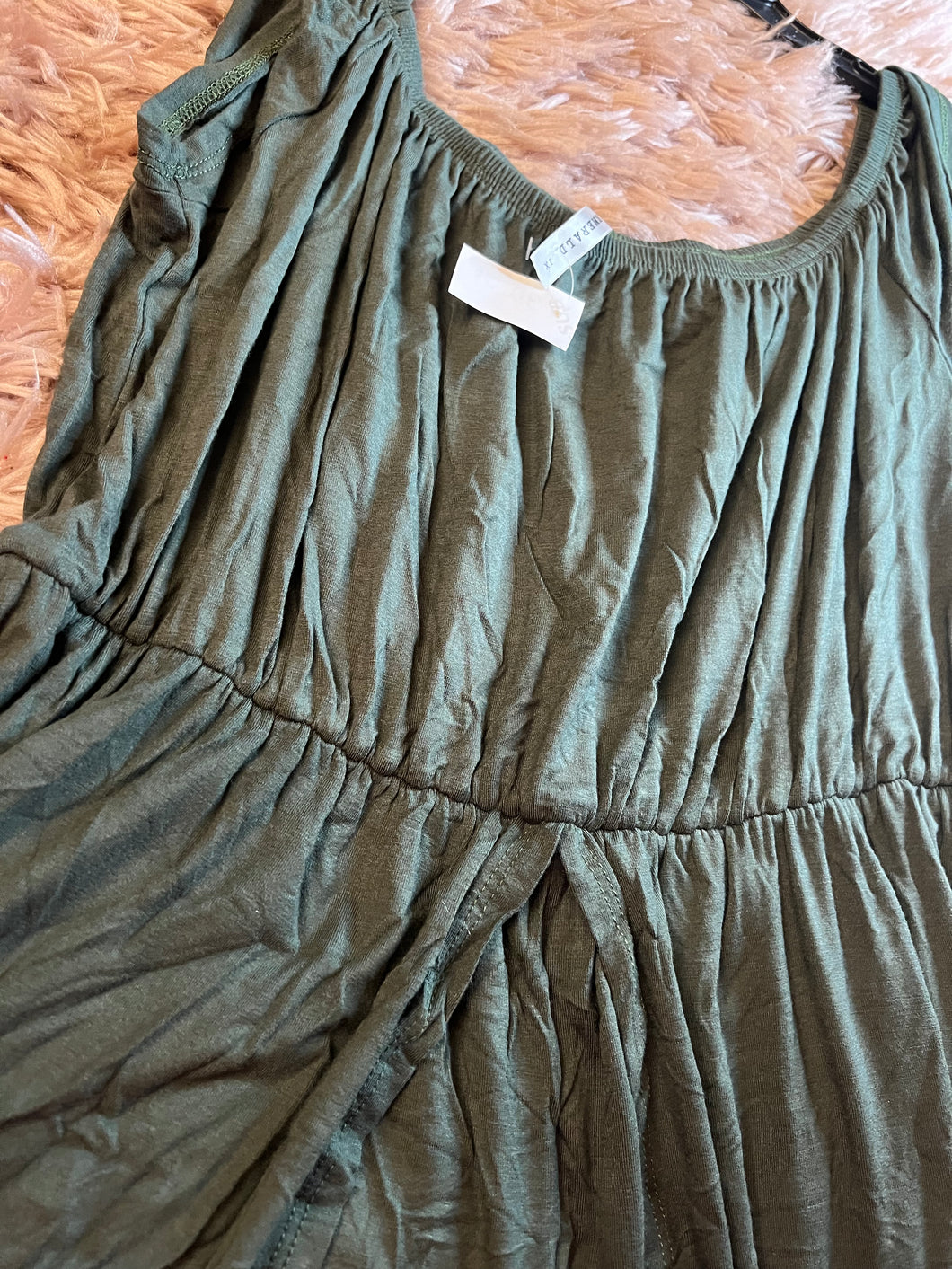 Green dress with shorts in front , 1XL