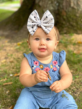 Load image into Gallery viewer, Daddys Girl
